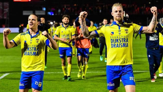 球迷们津津 球迷们津津